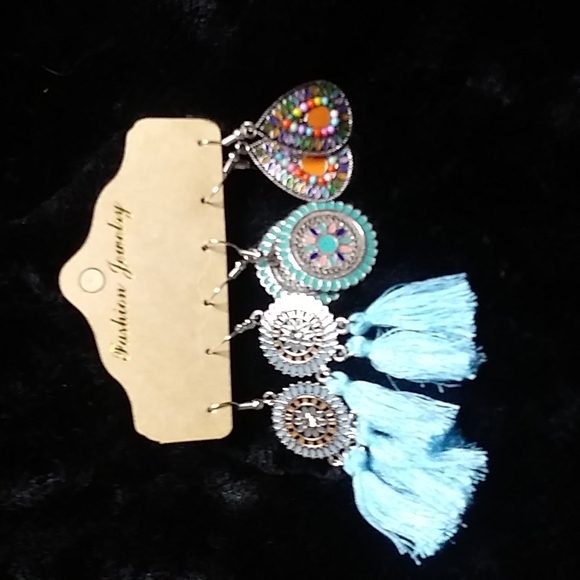 Earrings - Picture 1 of 1